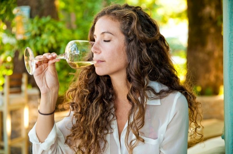 Ochutnávanie terciálnych chutí vína